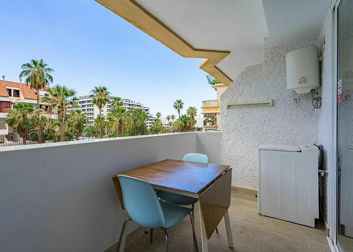 Americas - 1 Bedroom - Flayla-h Apartment