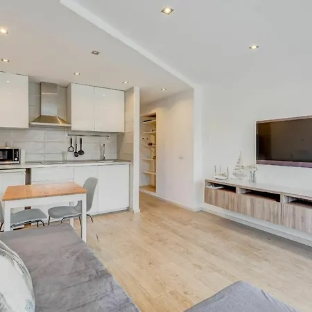 Americas - 1 Bedroom - Flayla-h Apartment *